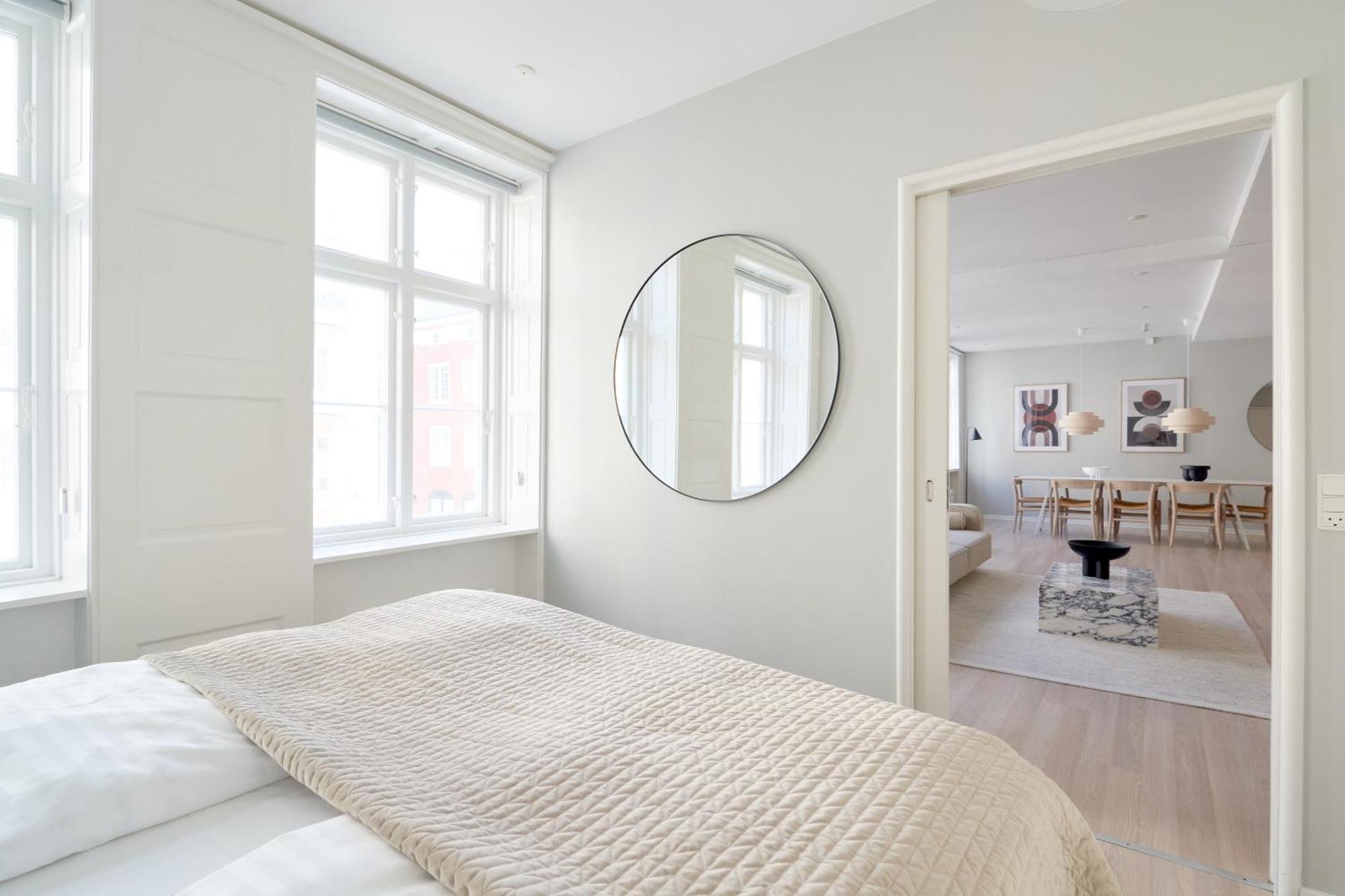2br In Vibrant & Colourful Nyhavn Leilighet